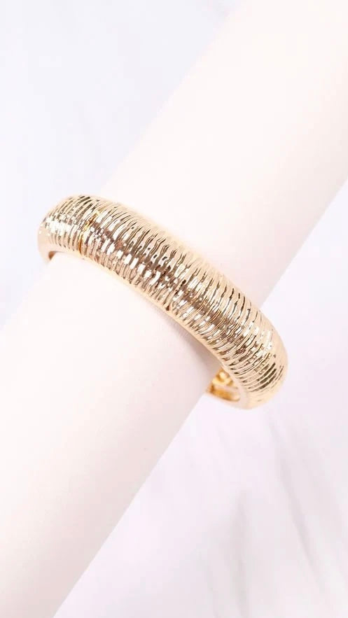 The Ribbed Bracelet